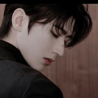 เย่(ลูกชายบุญธรรมของพ.อ)