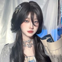 เลมี่ ชาริน(สาวใช้นางเอก)