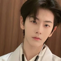 กวิน👑