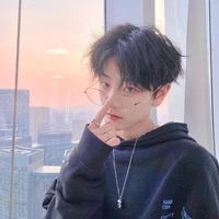 ไดมอนด์[พี่ชายนางเอก]