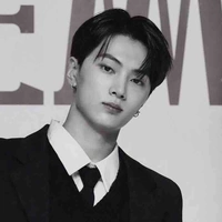 เมอร์สัน(หมอ+เพื่อน พ.อ.)