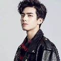 leo (kakak Lia)