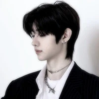 sunghoon 🦊