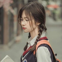 หญิง(น้องพระเอก)👧💗