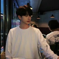 ไวน์(เพื่อนนายเอก)