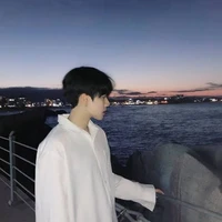 ใบหม่อน(เพื่อนนายเอก)