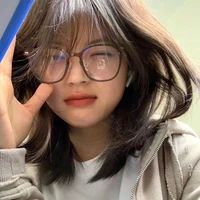 เซน่า(ในร่างใส่แว่น)