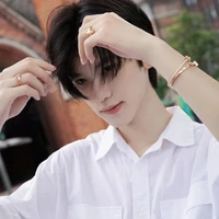 ลูก้า[พ่อยู,ฟี,นาย]