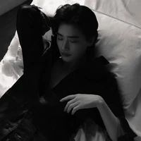Lee Jong Suk