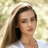 Naeva Whorton