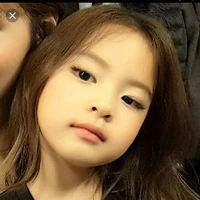 (Ten years old) Jennifer