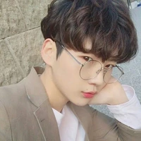 เจ้าชายวิลเลียม(พี่ชายนางเอก)