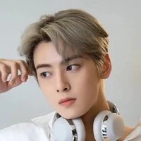 eun woo
