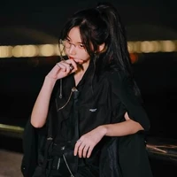 นีเวียร์♕