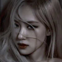 𝑅𝑎𝑖𝑛𝑎 𝑆𝑜𝑙𝑎𝑐𝑒/𝑅𝑜𝑠𝑒́/𝐹𝑙#4