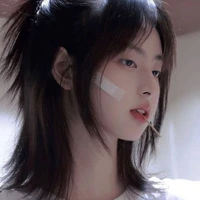 เหมย(รุ่นพี่นายเอก)