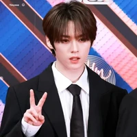 Minho (hermano de Hyunjin)
