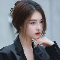 ลินลี้(นางเอก)