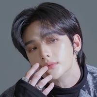 Kim Hyunjin[twin of Sam]