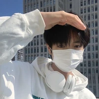 เบส(นายเอก)