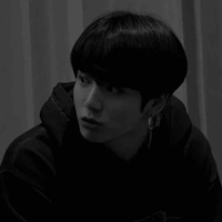 มิค(เพื่อนพระเอก)