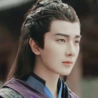 เฟยฉี(พี่คนกลาง)