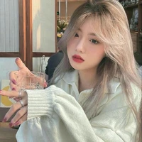 พลอย