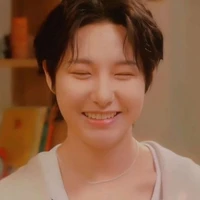 Lin 😻😻😼😽