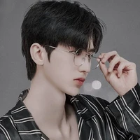 สายฟ้า(พระเอก)🦡🖤