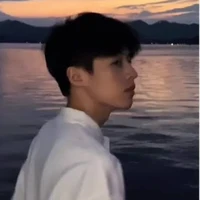 Wang Wuxuan🌻