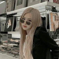 ลีน่า//เพื่อนนางเอก