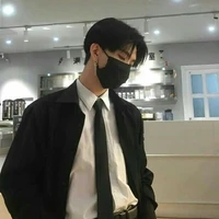 แบล็ค(มือขวาบิว)