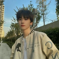 ลู่หาน(เพื่อนพ.อ)