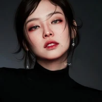 Emily (female lead)