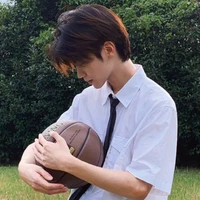 บาส(นายเอก)