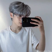 严浩翔