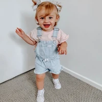 Mia Davis /Ed daughter