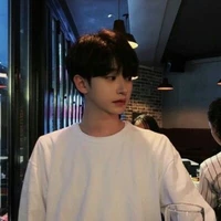 เจเจ(คนสนิทคิง)