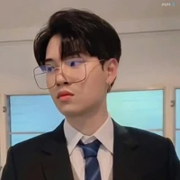 คิว(น้องพระเอก)