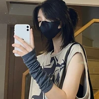 พลอย