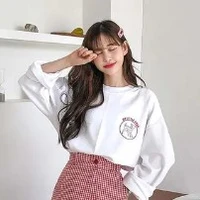 médica/kiki shinaki