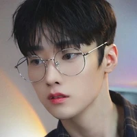 คิง(เพื่อนพระเอก)