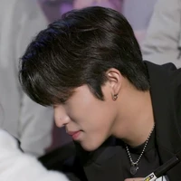 {park jeongwoo}