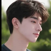 นาย(พระเอก👑)