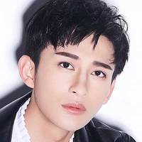 Chuhe/ML ASSISTANT