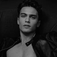 RHYS DE