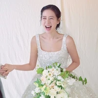 ฟ้า (แม่พระเอก)