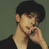 ซานิส(พ่อนางเอกและมาคัส)