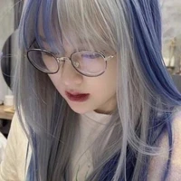 เอมมี่//นางเอก