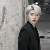 คิว<พ่อพระเอก>